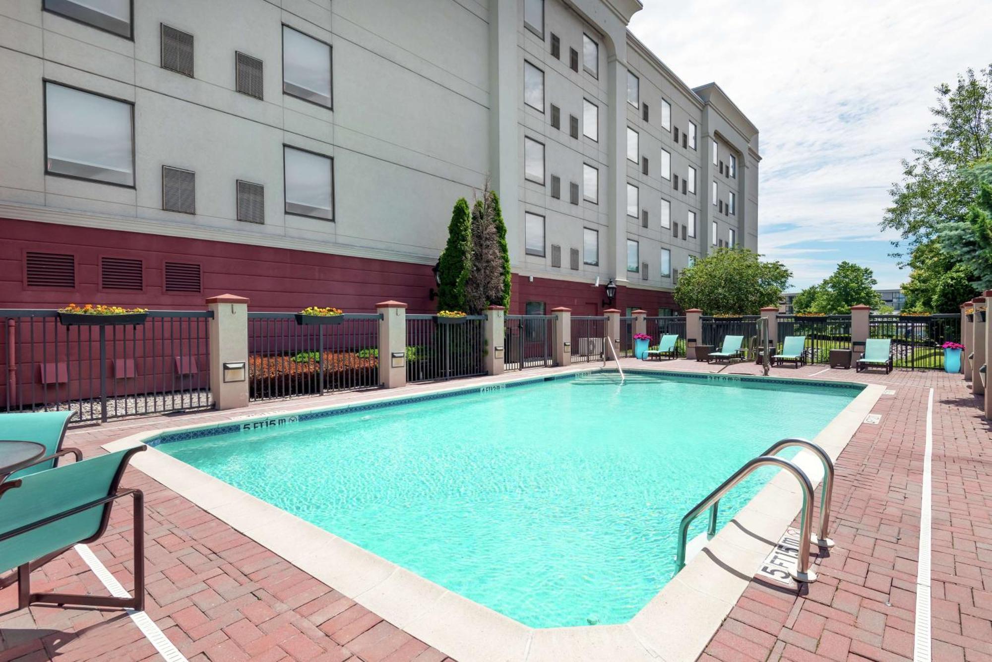 Hampton Inn South Plainfield-Piscataway Bagian luar foto